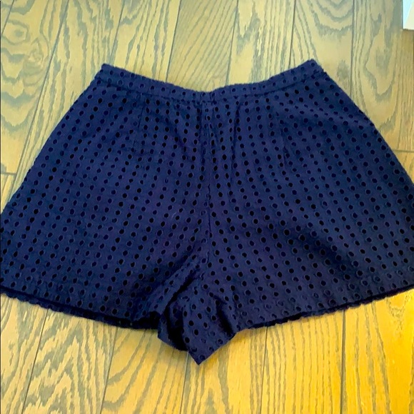 Navy shorts - Picture 2 of 2